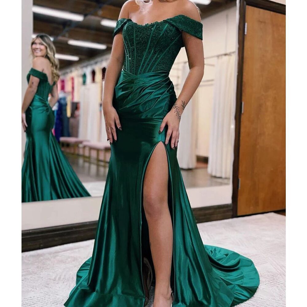 Elegant Green Off-Shoulder Evening Gown